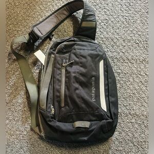 Patagonia sling bag